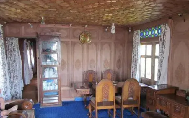 Lake City Guest House