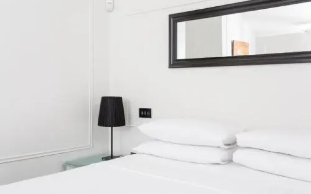 Stanhope Mews West II by Onefinestay