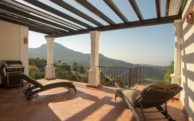Villa Valentine - Luxury Private Mountain Oasis