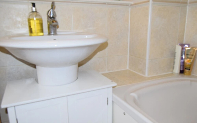 1 Bedroom Flat In Holborn