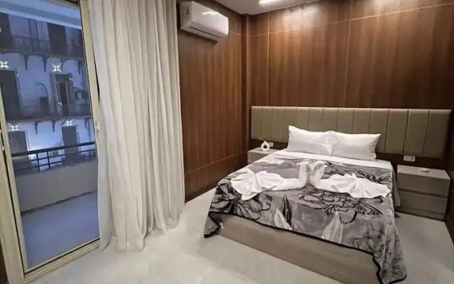 Royal Home Hotel