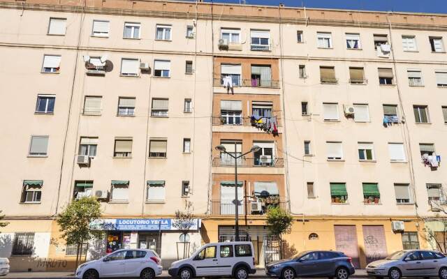 Отель ApartUP Mestalla District вид на фасад