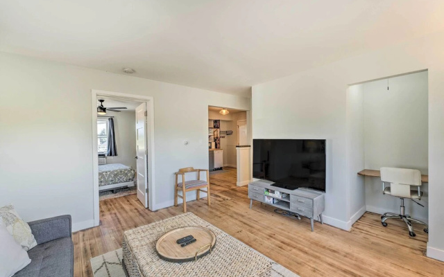Breezy-chic Apartment - Steps to Geneva Lake!