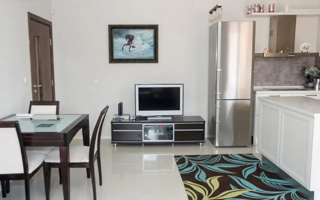 FM Deluxe 2-BDR Apartment with Pool - Villa Mare, Varna region