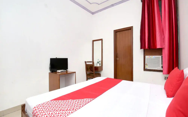 City Hotel