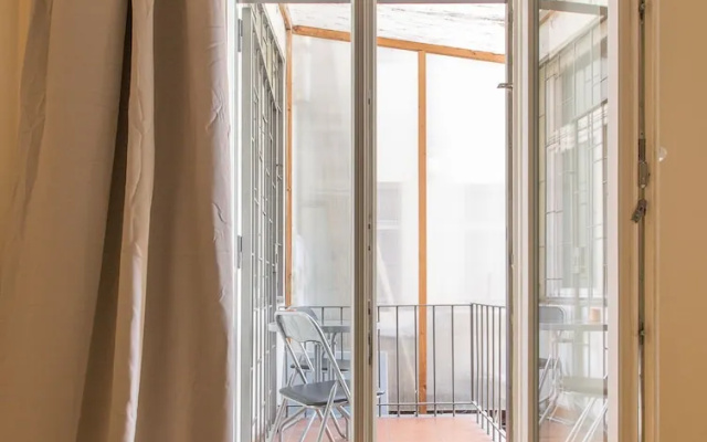 Premier Apartment near Museum