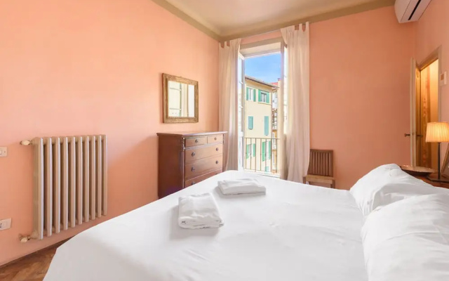 Ponte Vecchio 3 bedrooms by Mmega