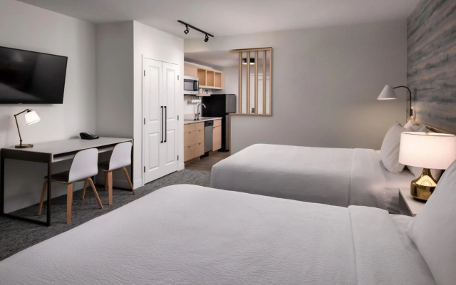 TownePlace Suites by Marriott West Kelowna