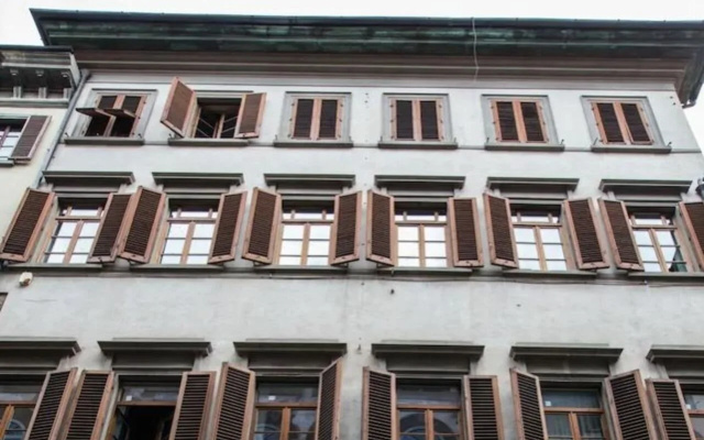 Soprarno Suites