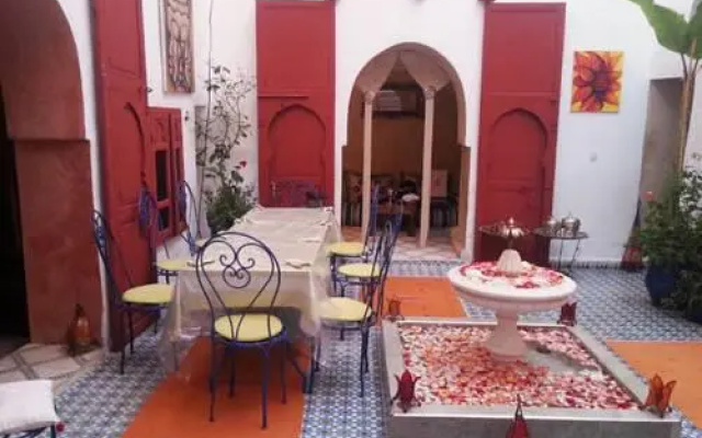 Riad Lala Latifa