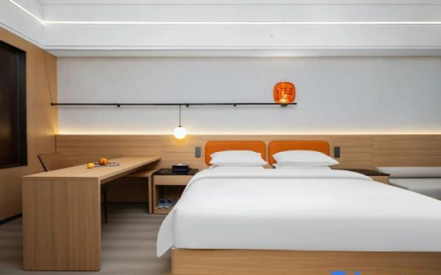 Le Ju Hotel (Zhengzhou Zhongzhou Avenue Jinshui Road Branch)