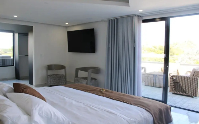The Palms Hotel
