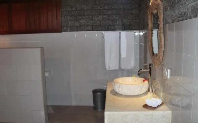 Nur Guest House