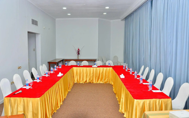 Отель Aracan Pyramids Hotel