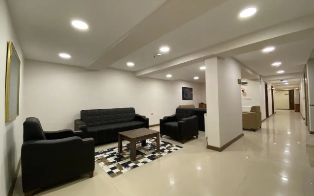 Grand Life Hotel