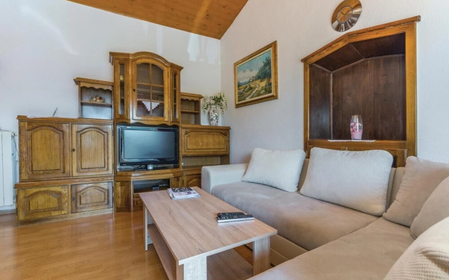 Stunning Home in Nedescina With Wifi and 2 Bedrooms