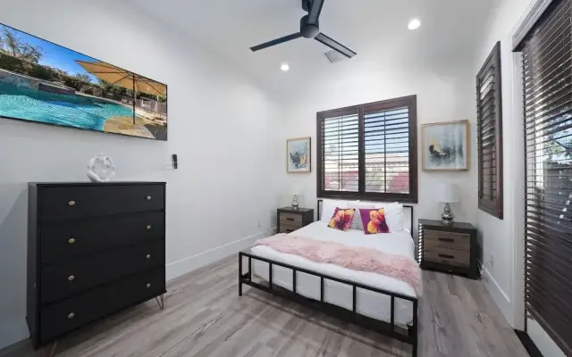 Casa Serenity Luxury Living w/ Pool & Jacuzzi