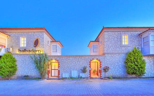 Отель Alacati Balbadem Otel Чешме вид на фасад