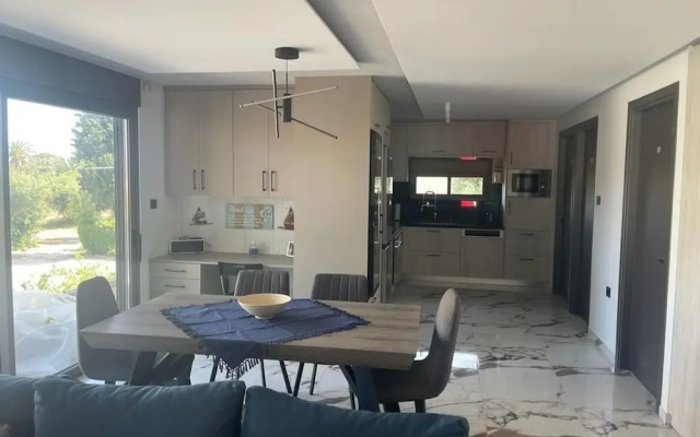 Sea View Apartment Patras