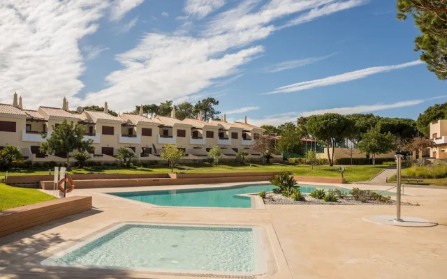 Vilamoura Typical 3 With Pool by Homing
