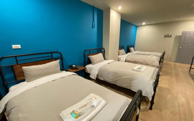 Saint Hostel