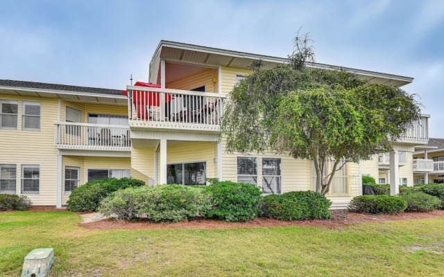Destin Ground-level Condo w/ Private Beach Access