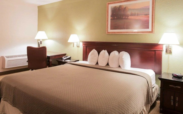 Quality Inn North Austin