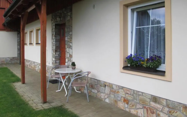 Apartman 300