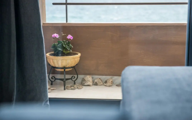 Nais Apartments & Studios