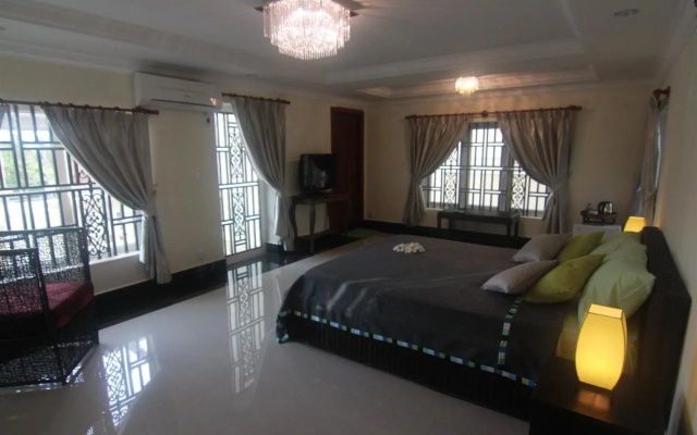 Le dArtagnan Hotel