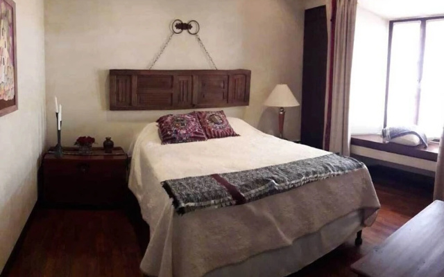 Casa Antigua