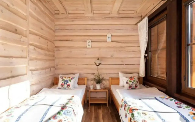 Comfortable Apartment, 2 Bedrooms, Terrace