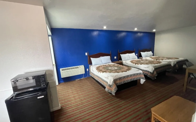 Red River Inn