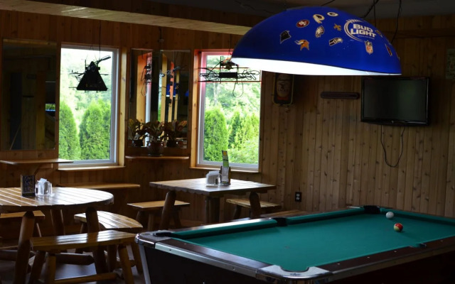 B&B Lounge