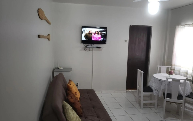 Apto 1 quarto, Centro de Bombinhas, 130 metros da praia.