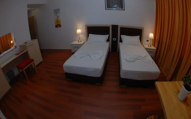 Sunset Aparthotel