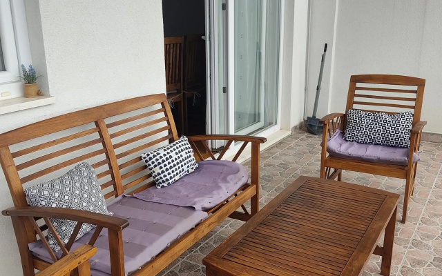 Apartmani Mira Brela