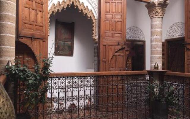 Отель Riad Marhaba Марокко, Рабат - отзывы, цены и фото номеров - забронировать отель Riad Marhaba онлайн вид на фасад