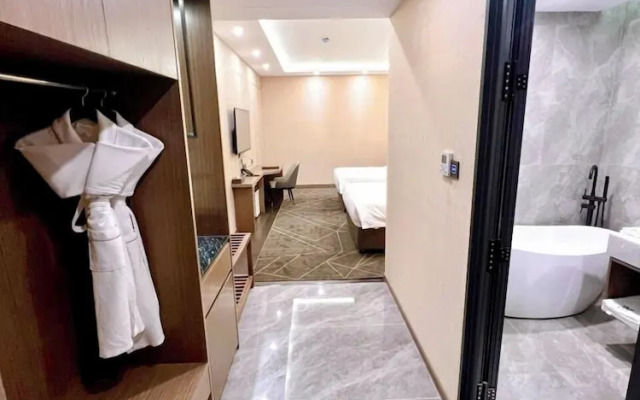 Wah Fu Hotel
