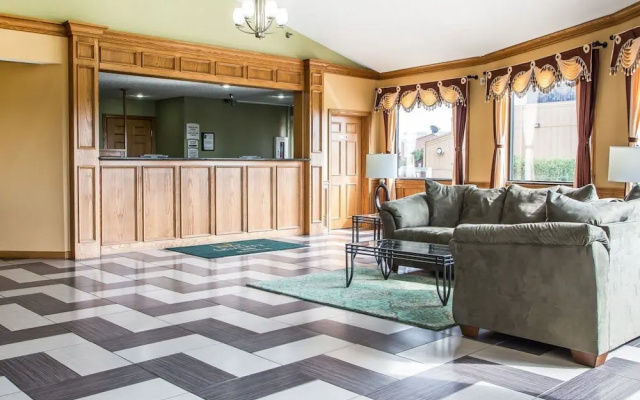 Quality Inn Peoria Area