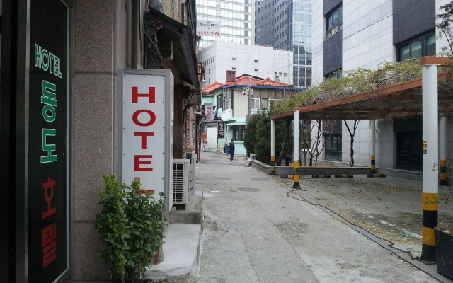 Dongdo Hotel