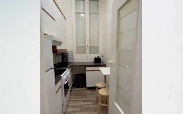 1bdr/2p Apt - Near Monceau et Arc de Triomphe