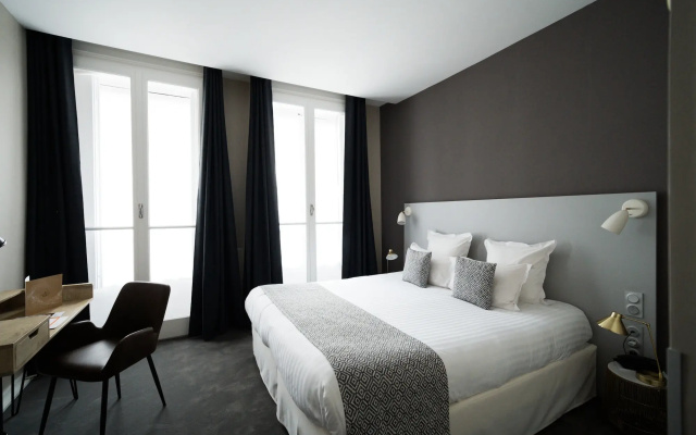 Globe et Cecil Hôtel