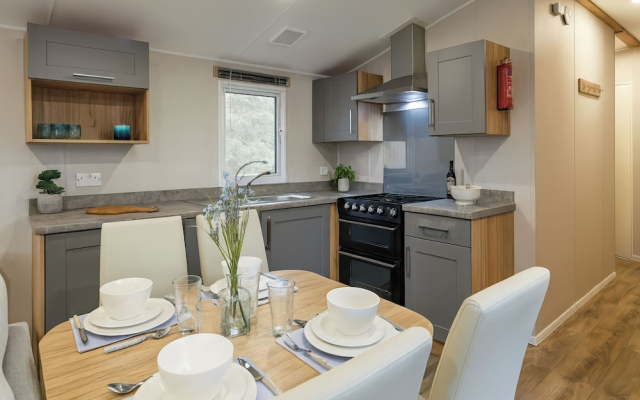 Marton Mere Holiday Village - Holiday Accommodation 17890
