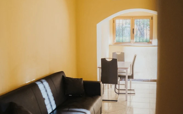 Remarkable 4-bed Apartment in Joppolo
