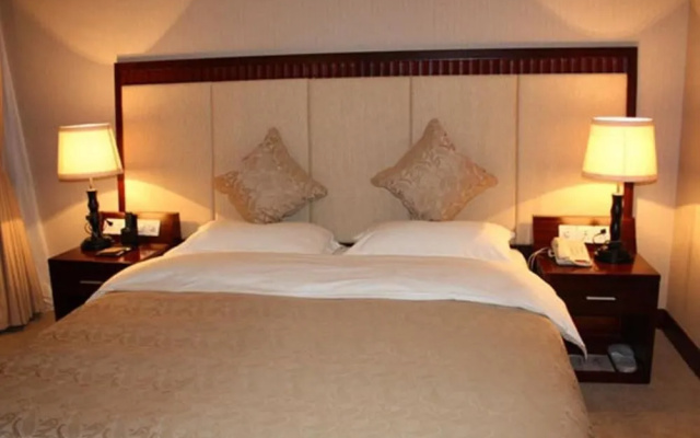 Financial Hotel Yantai