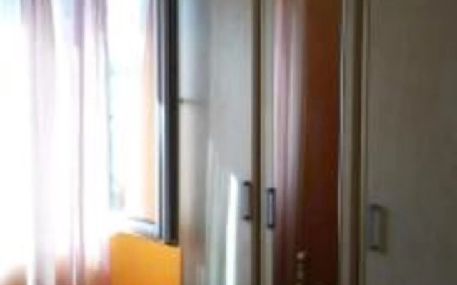 Laura Apartments