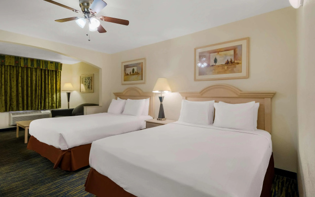 SureStay Hotel by Best Western Falfurrias