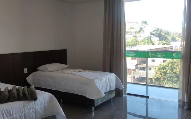 Hotel Esmeralda Verde