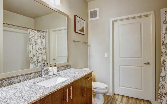 Relax in a Calming Atmosphere in Tucker
